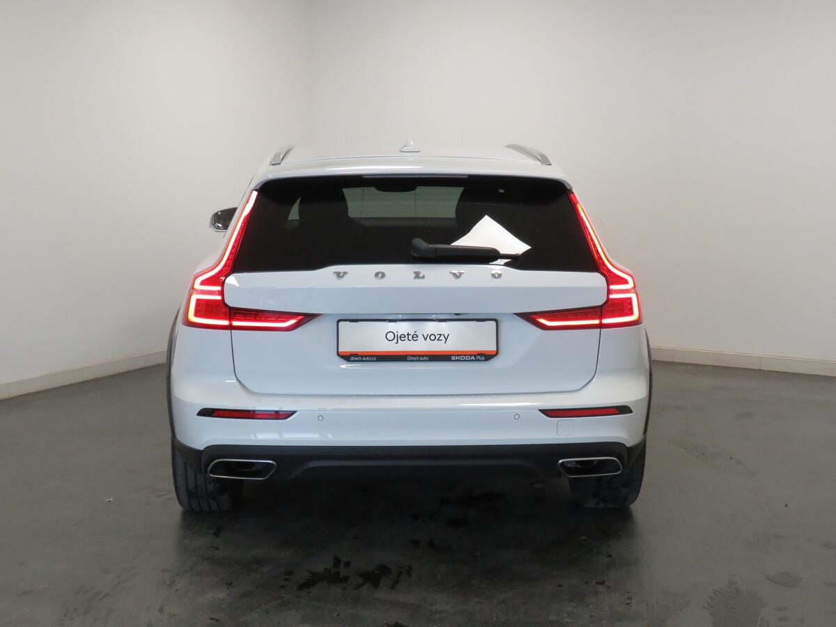 Volvo V60 2,0 145kW B4 AWD diesel Pro AU