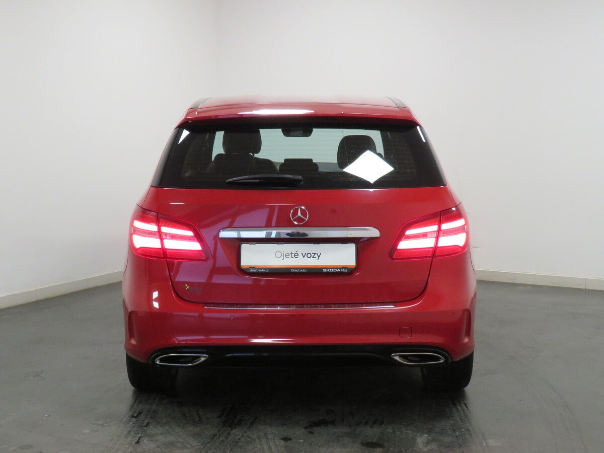 Mercedes-Benz Třídy B 2.0 155kW 4MATIC DCT