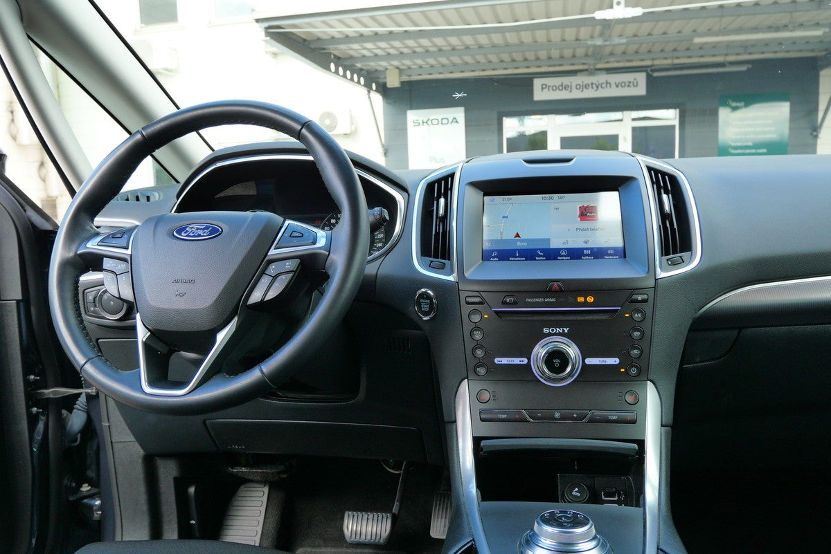 Ford S-MAX 2.5 110kW Hybrid HEV Titanium