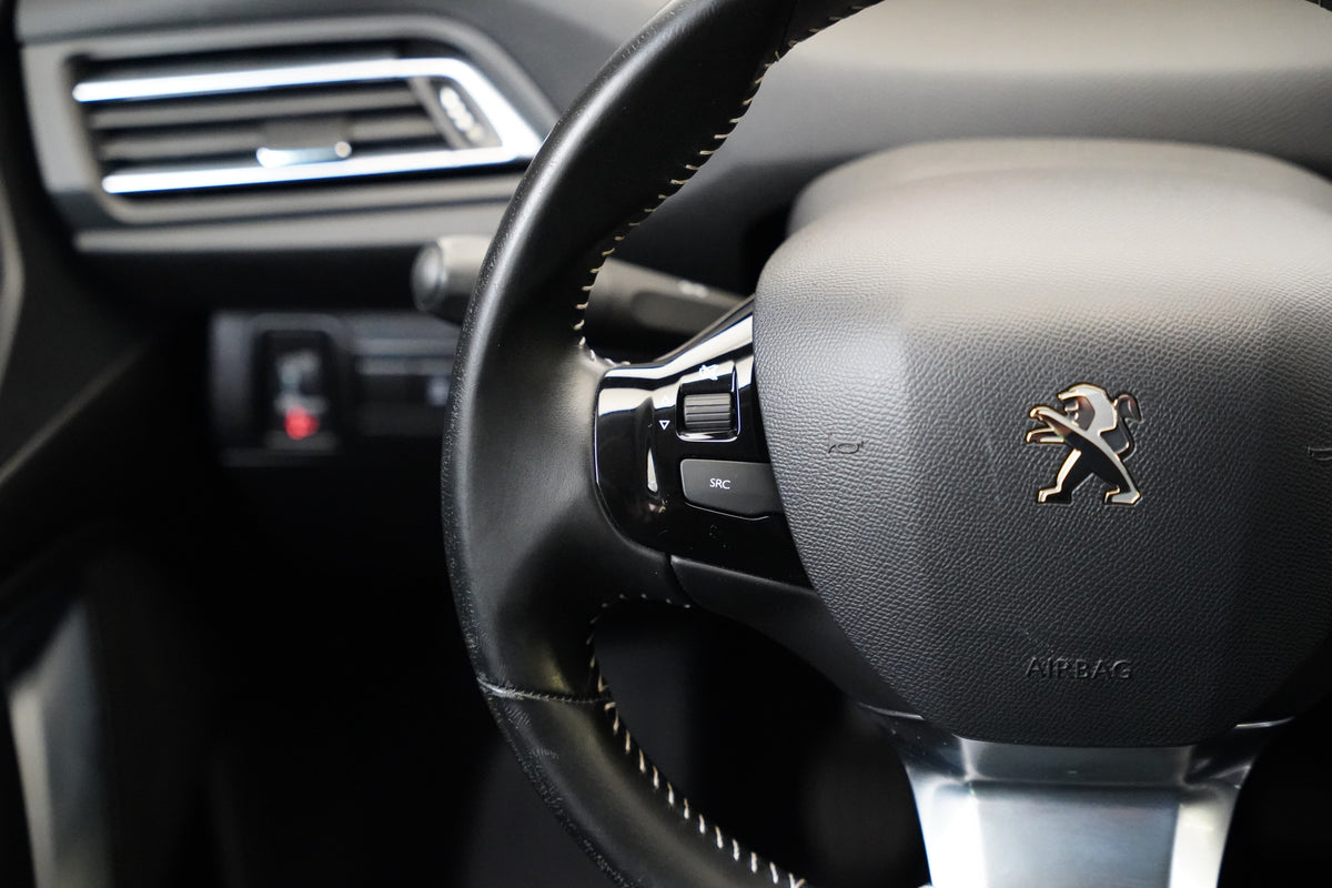 Peugeot 308 1.2 PT 96 kW