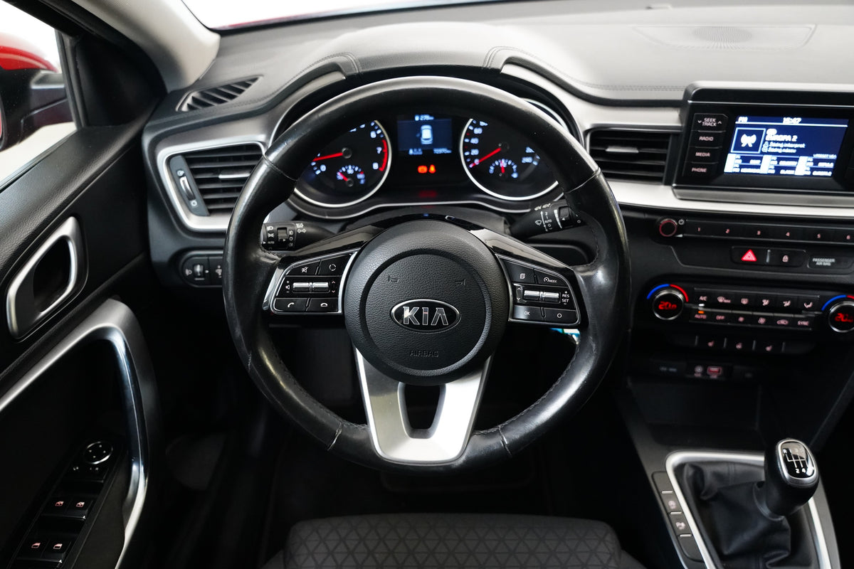 Kia Ceed 1.4 T-GDI 103 kW – foto 16