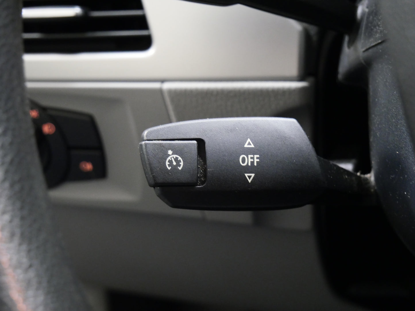 BMW 3 Series 318i 95 kW