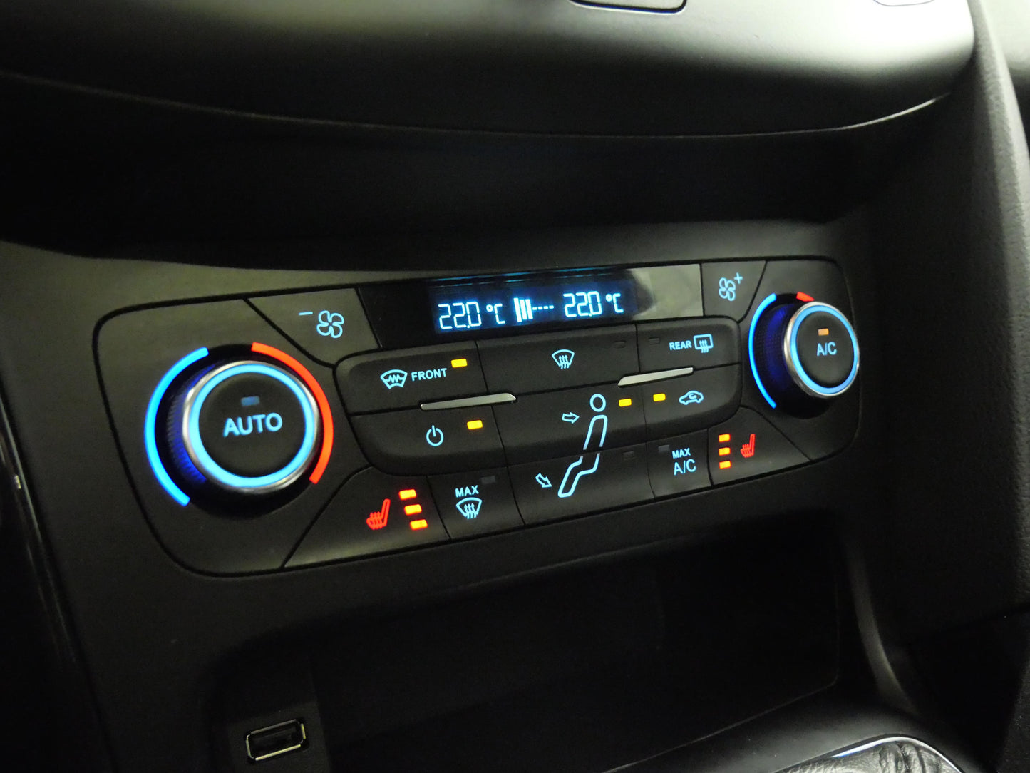 Ford Focus 1.0 EcoBoost 92 kW Titanium
