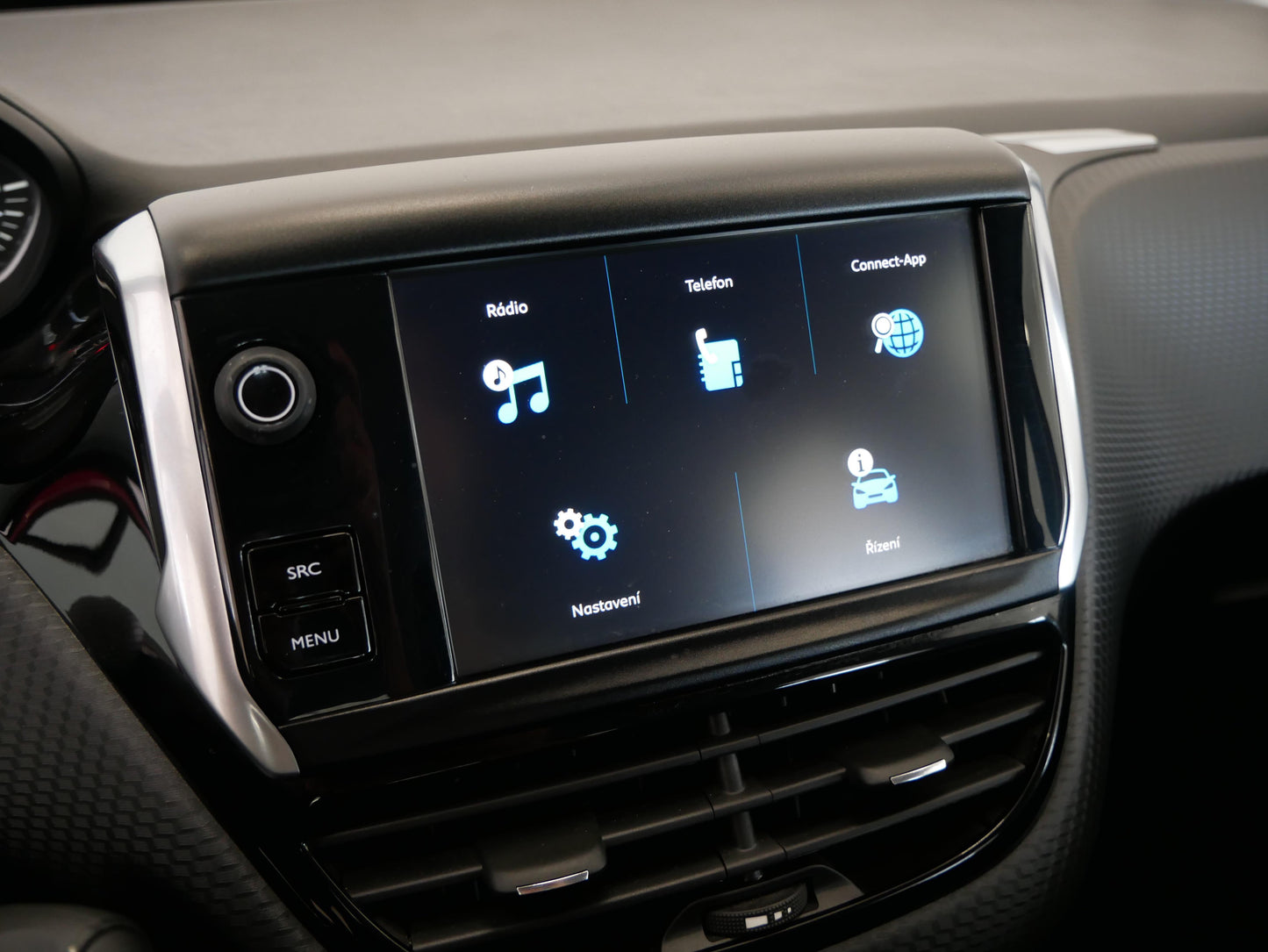Peugeot 2008 1.2 Puretech 82 kW Active