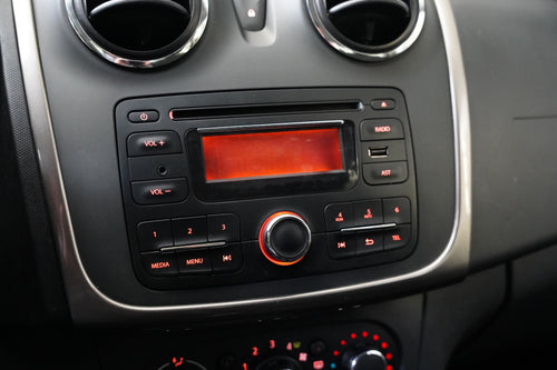 Dacia Sandero 1.2 i 16V 55 kW Laureate – foto 16