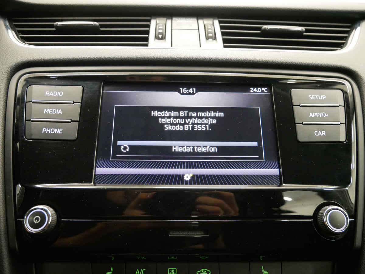 Škoda Octavia 1.6 TDI 85 kW Ambition Plus – foto 17