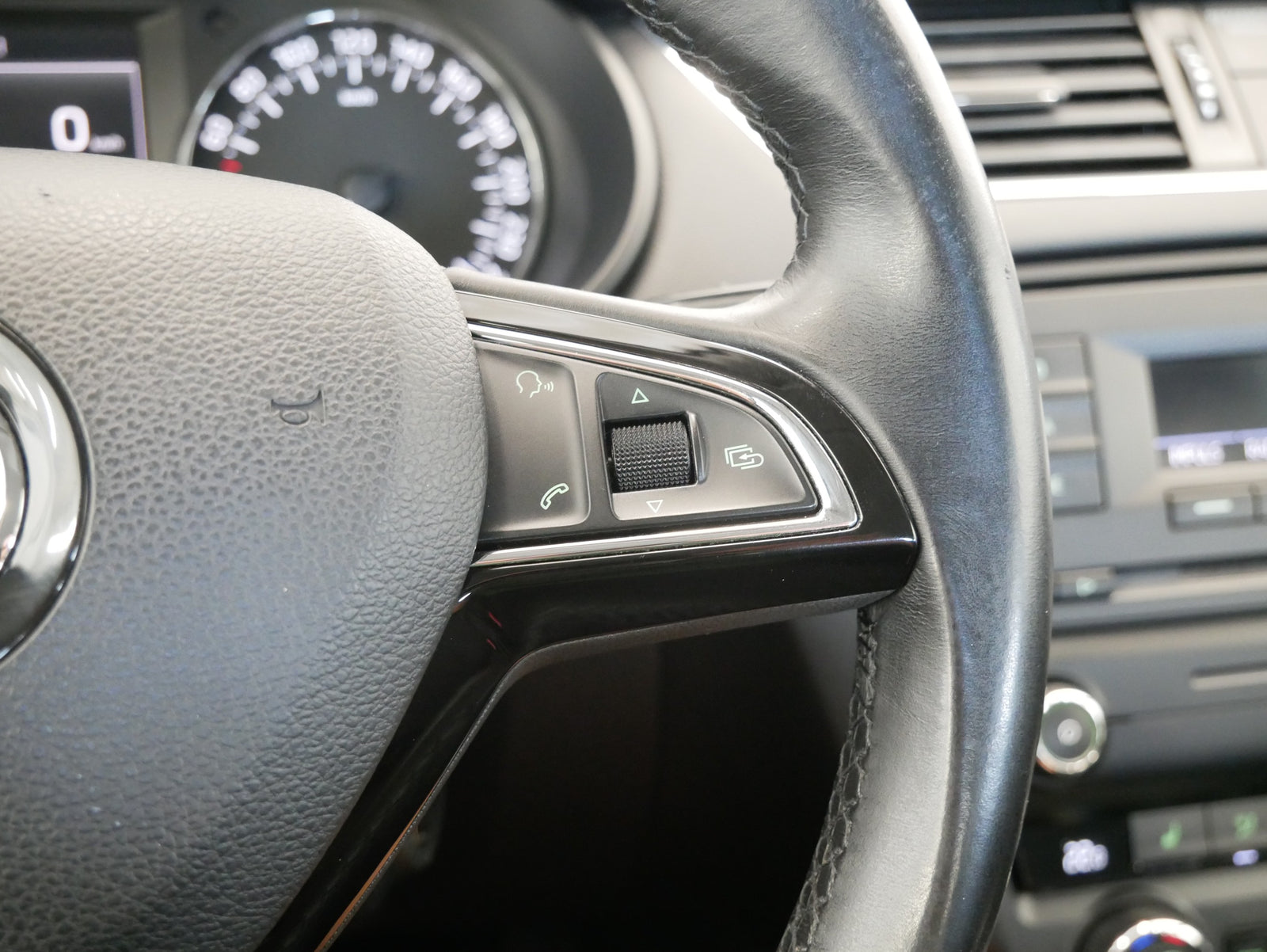Škoda Octavia 2.0 TDI 110kW Elegance Plus – foto 17