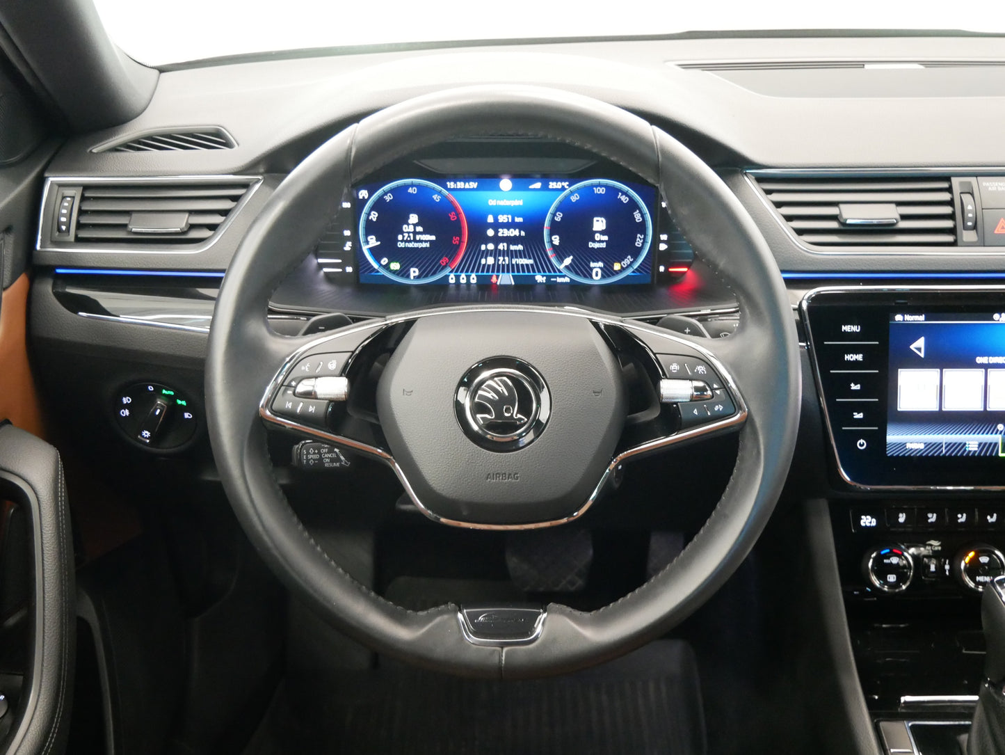Škoda Superb 2.0 TDI 147 kW L&K