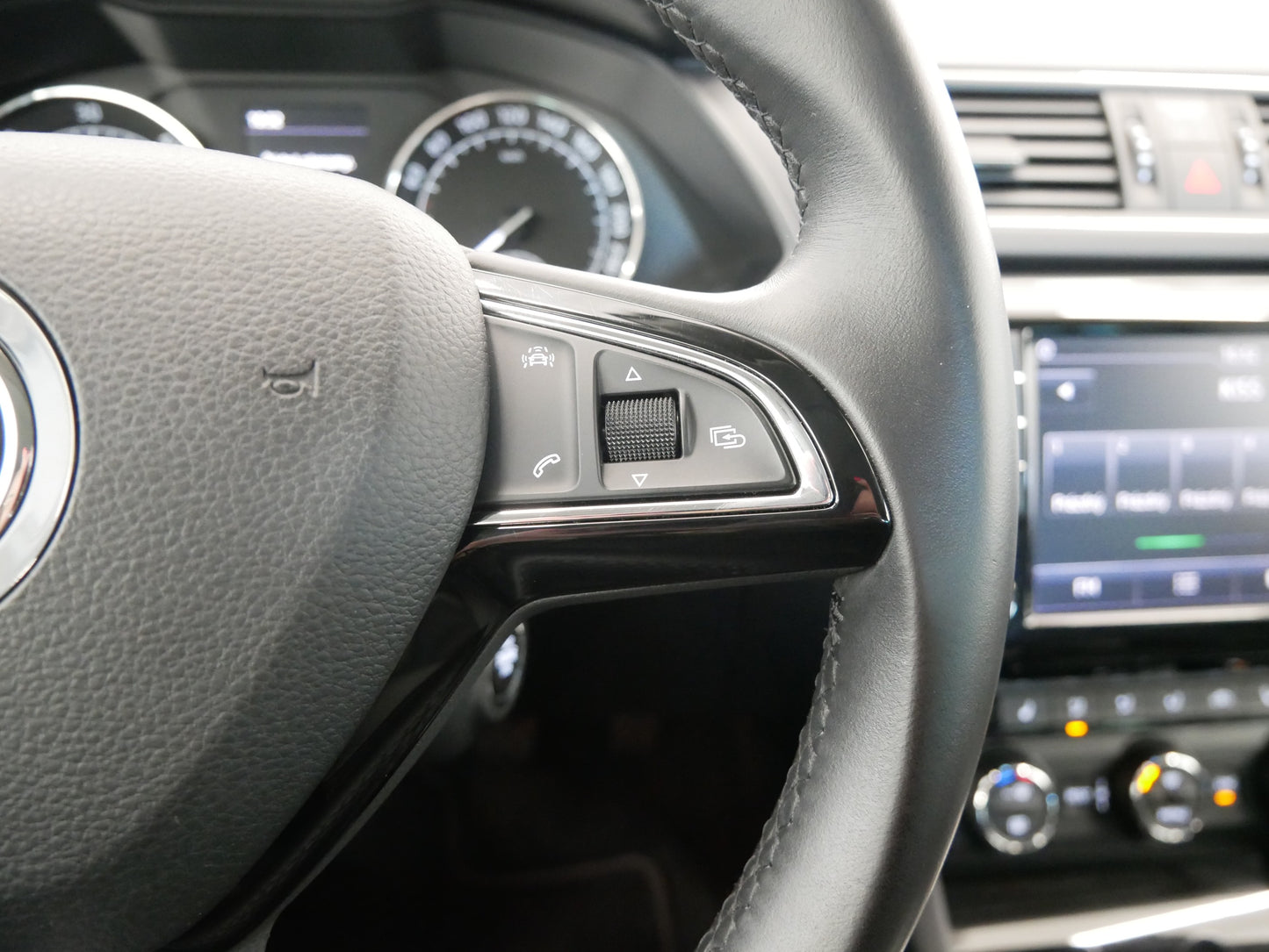 Škoda Superb 2.0TDI 110kW Style Plus