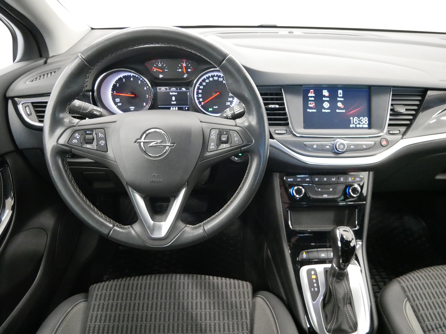 Opel Astra 1.4 Turbo 107 kW Elegance