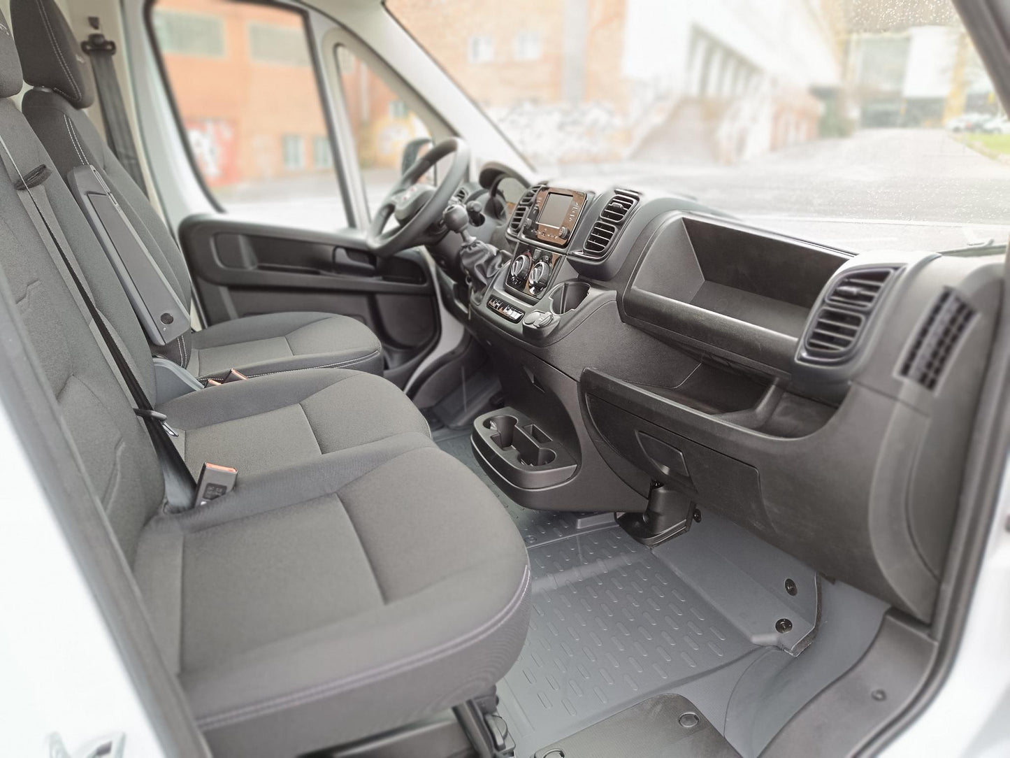Fiat Ducato Light 2.2 MTJ 140k L3H2