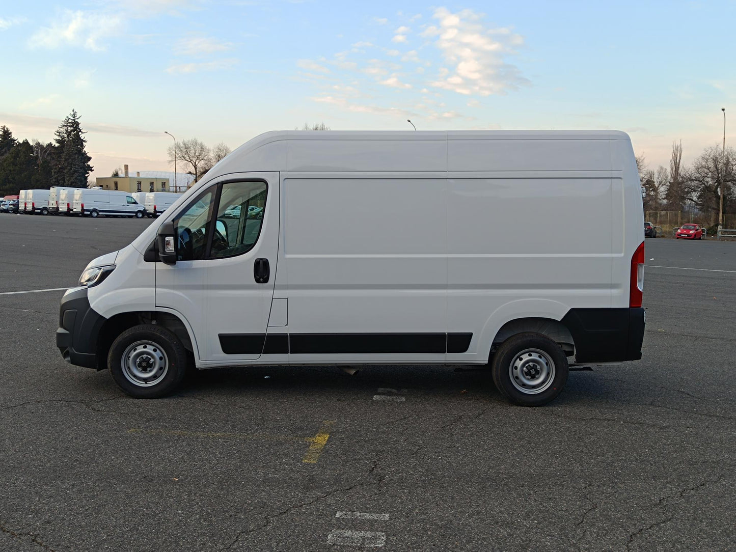 Fiat Ducato 2,2 MTJ 140k L2H2 6M 33 Light Professional