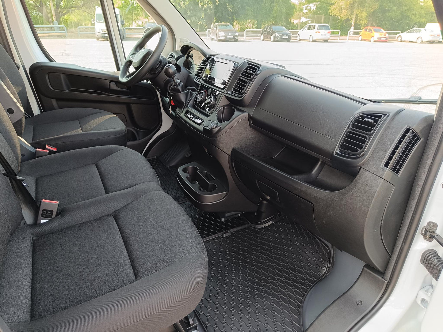 Fiat Ducato 2,2 MTJ 140k L3H3 33