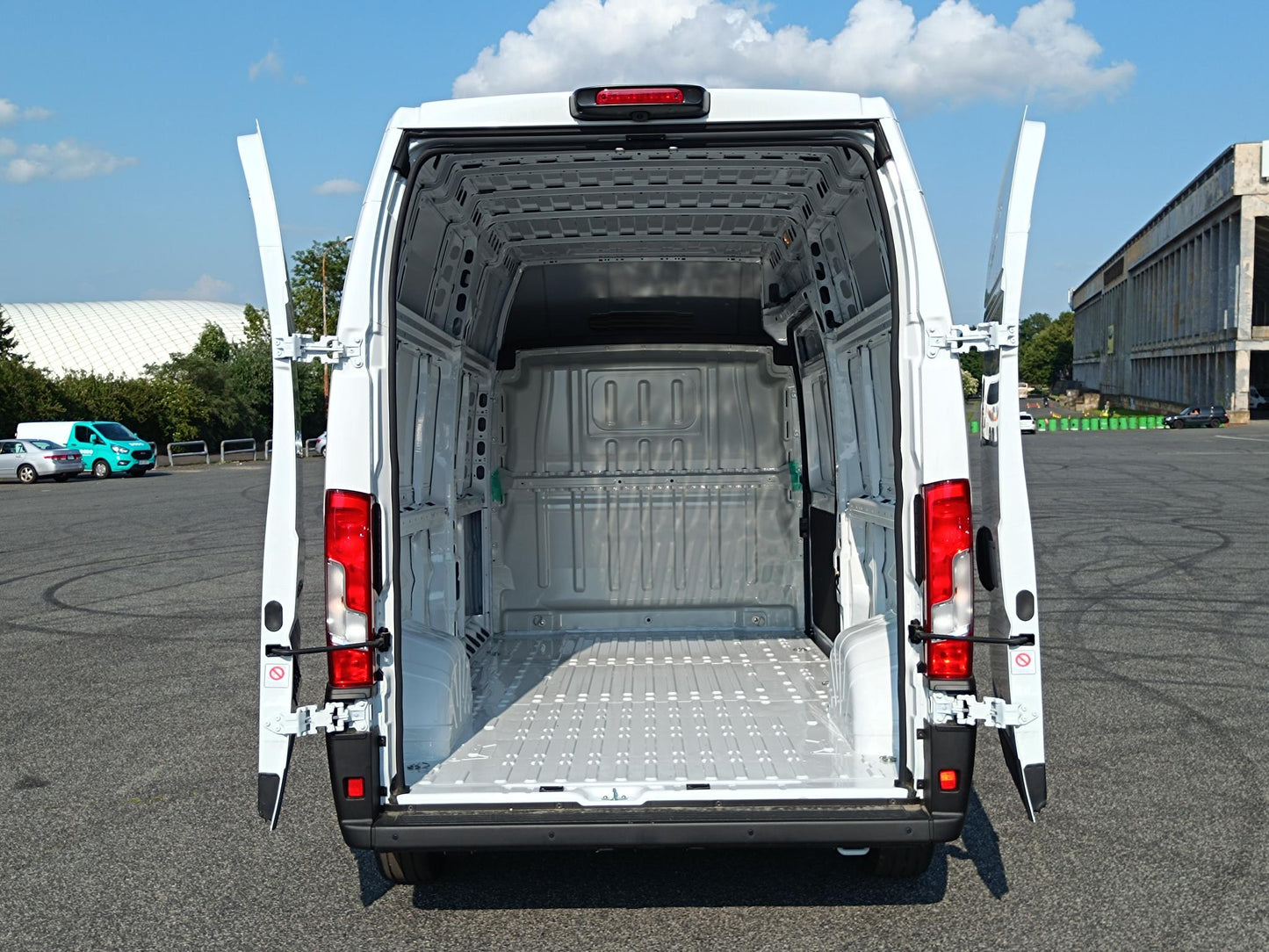 Fiat Ducato 2,2 MTJ 140k L3H3 33