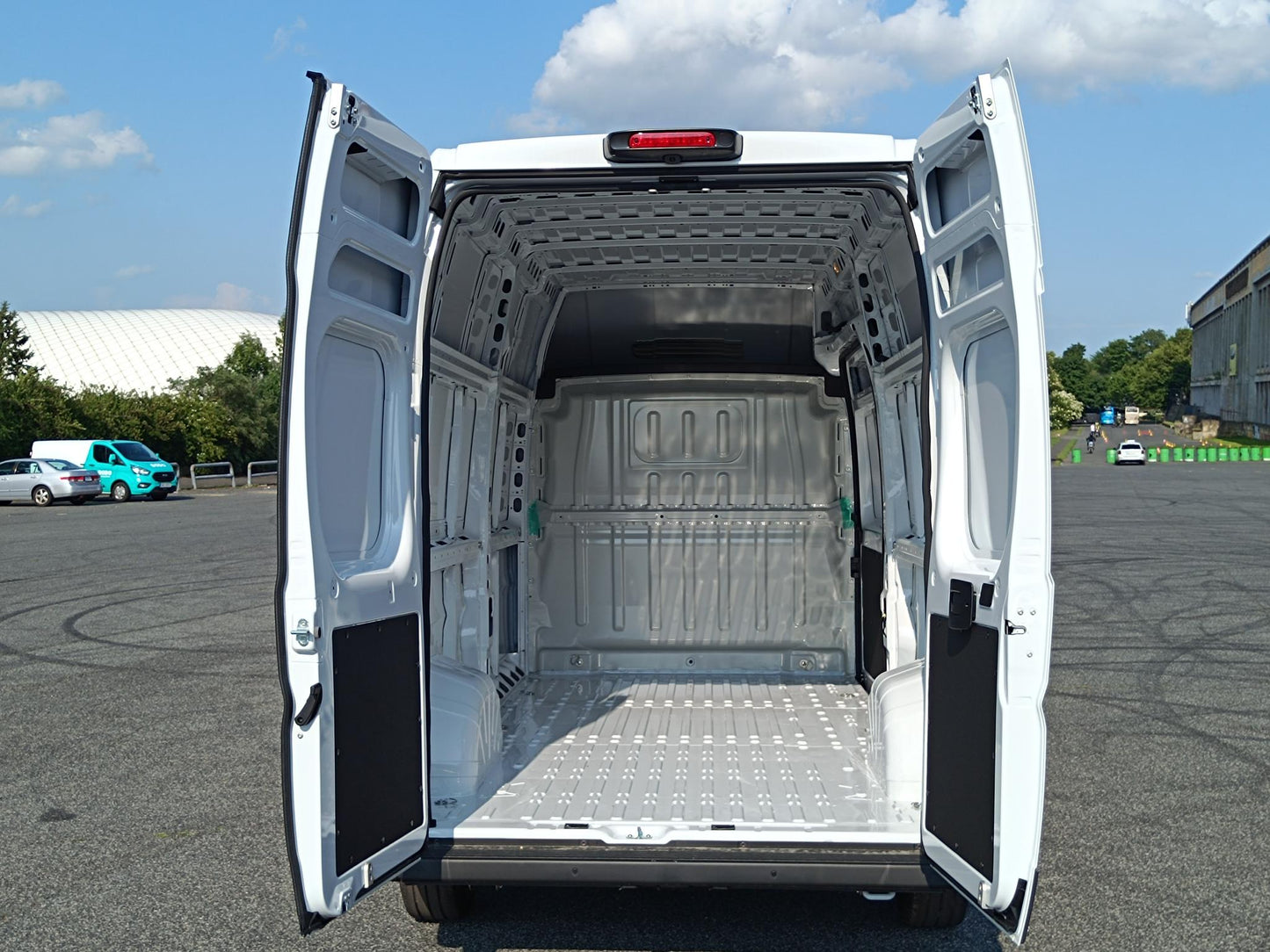 Fiat Ducato 2,2 MTJ 140k L3H3 33
