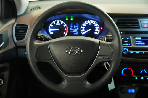 Hyundai i20 1.2i 55 kW – foto 17