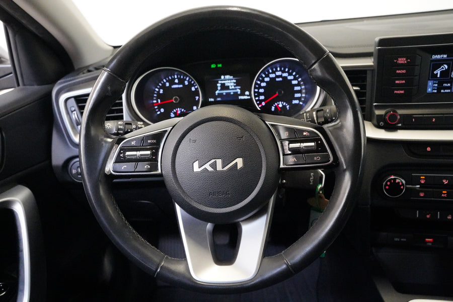 Kia Cee'd 1.5 T-GDI 117 kW – foto 17