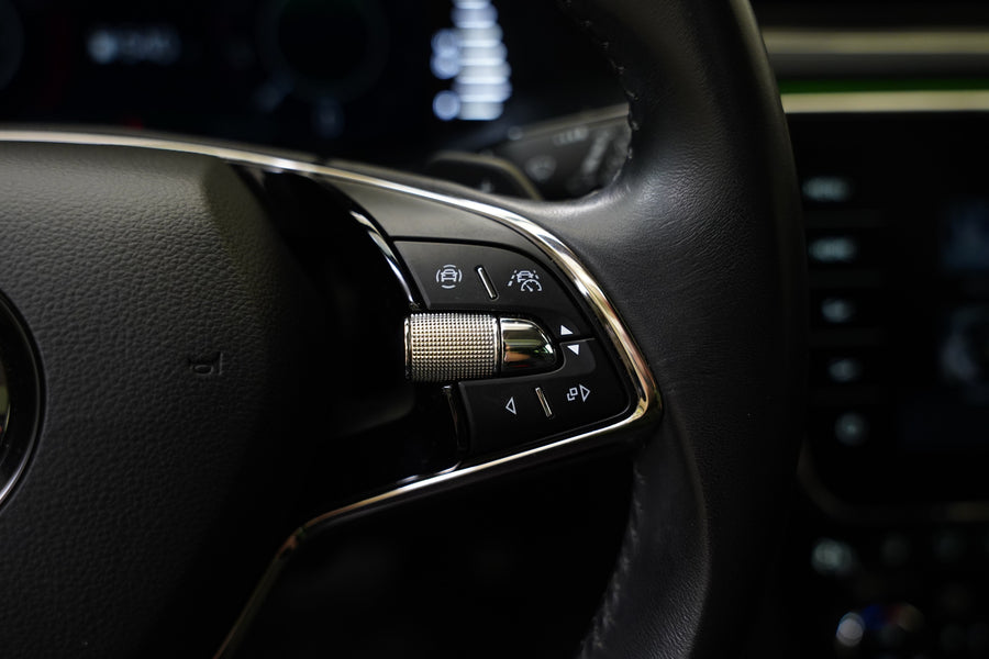 Škoda Superb 2.0 TSI 140 kW L&K DSG – foto 17