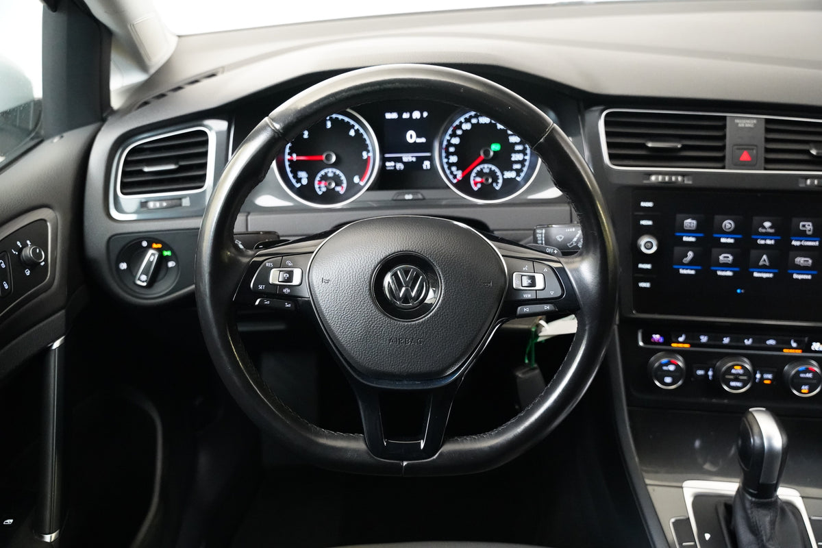 Volkswagen Golf 2.0 TDI 110 kW R-Line – foto 17