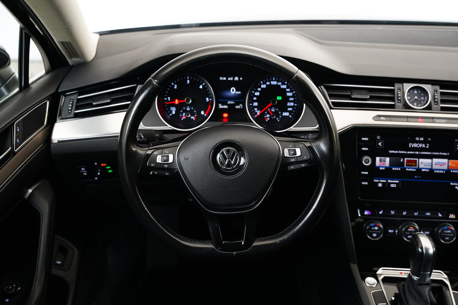 Volkswagen Passat 2.0 TDI 140 kW 4x4 Highline – foto 17