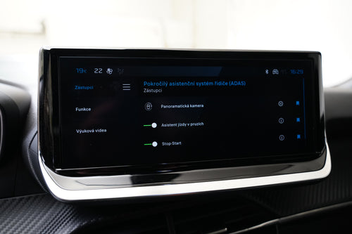 Peugeot 2008 1.2 PureTech 74 kW ALLURE – foto 17