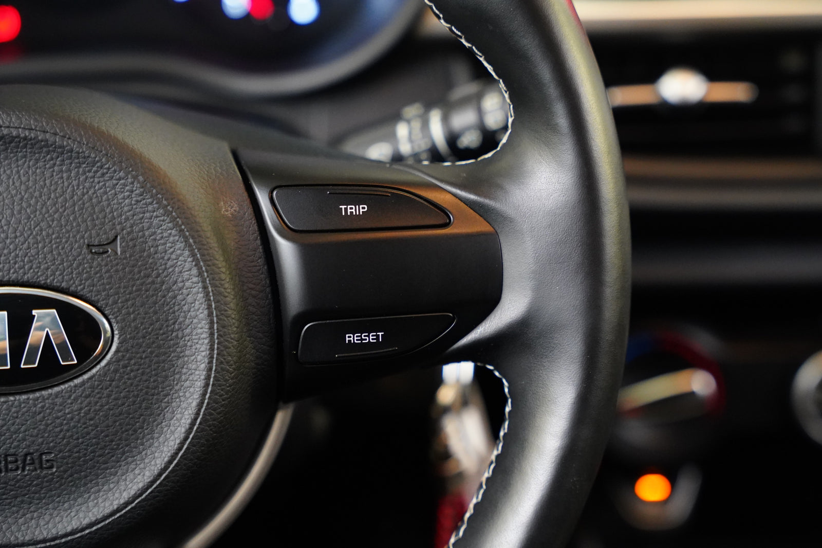 Kia Picanto 1.0 DOHC 49 kW Dream Team – foto 17