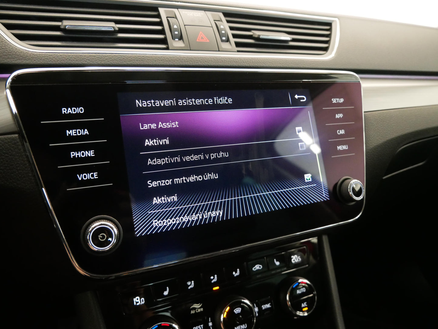 Škoda Superb 2.0 TDI 110 kW Style Plus