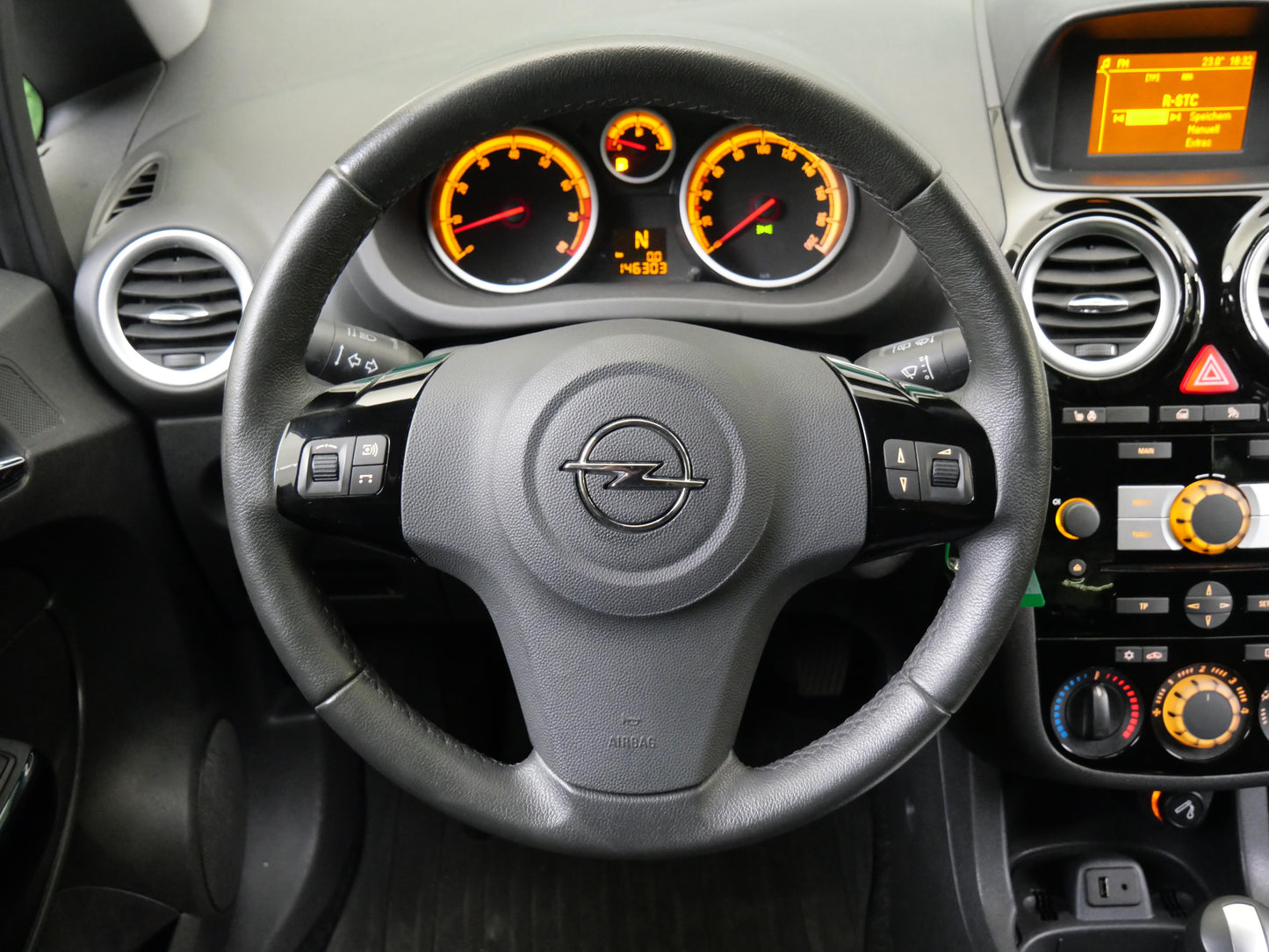 Opel Corsa 1.2i 63 kW Easytronic