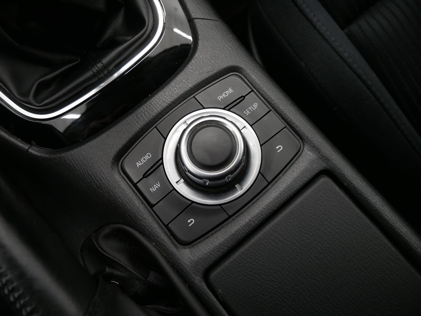 Mazda 6 2.0 Skyactiv-G Revolution
