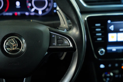 Škoda Superb 2.0 TDI 110 kW Style DSG – foto 17