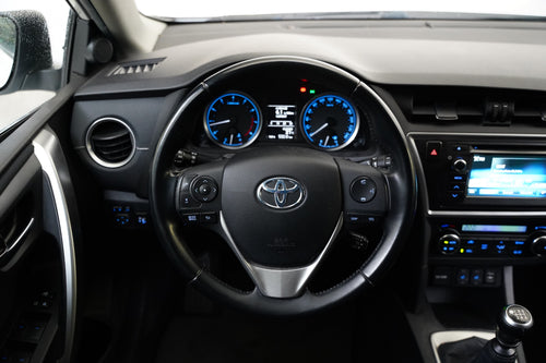 Toyota Auris 1.6i 97 kW Valvematic – foto 17