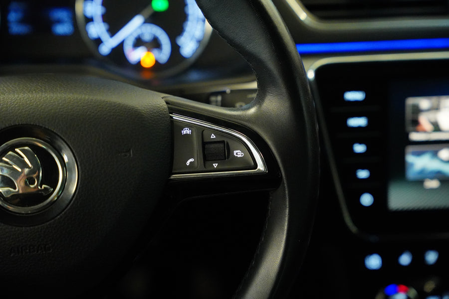 Škoda Superb 2.0 TDI 140 KW – foto 17