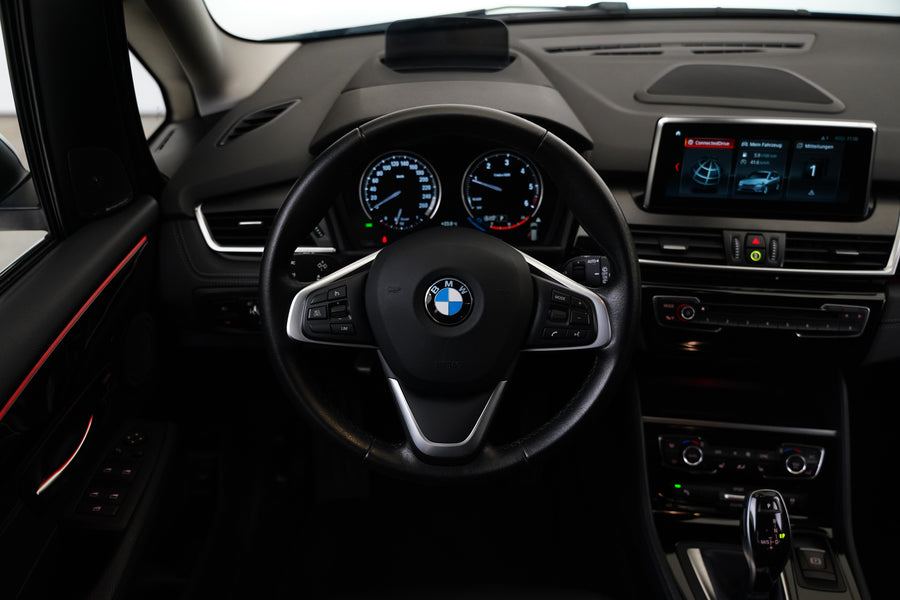 BMW Řada 2 218d 110 kW xDrive Luxury – foto 17