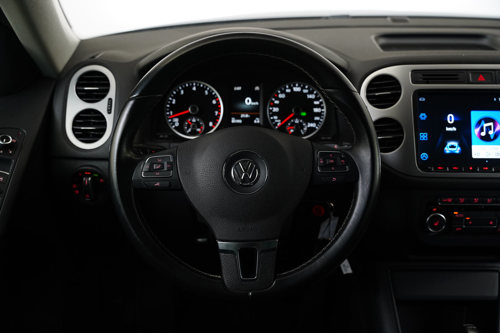 Volkswagen Tiguan 1.4 TSI 118 kW Cup Sport&Style – foto 17