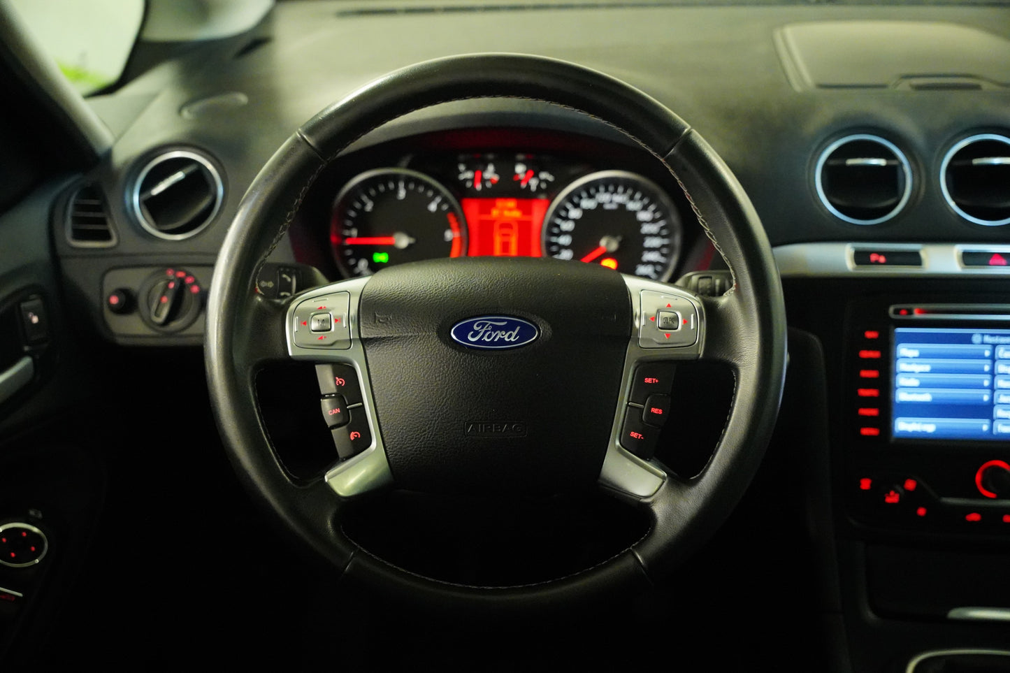 Ford S-MAX 2.0 TDCI 110 kW