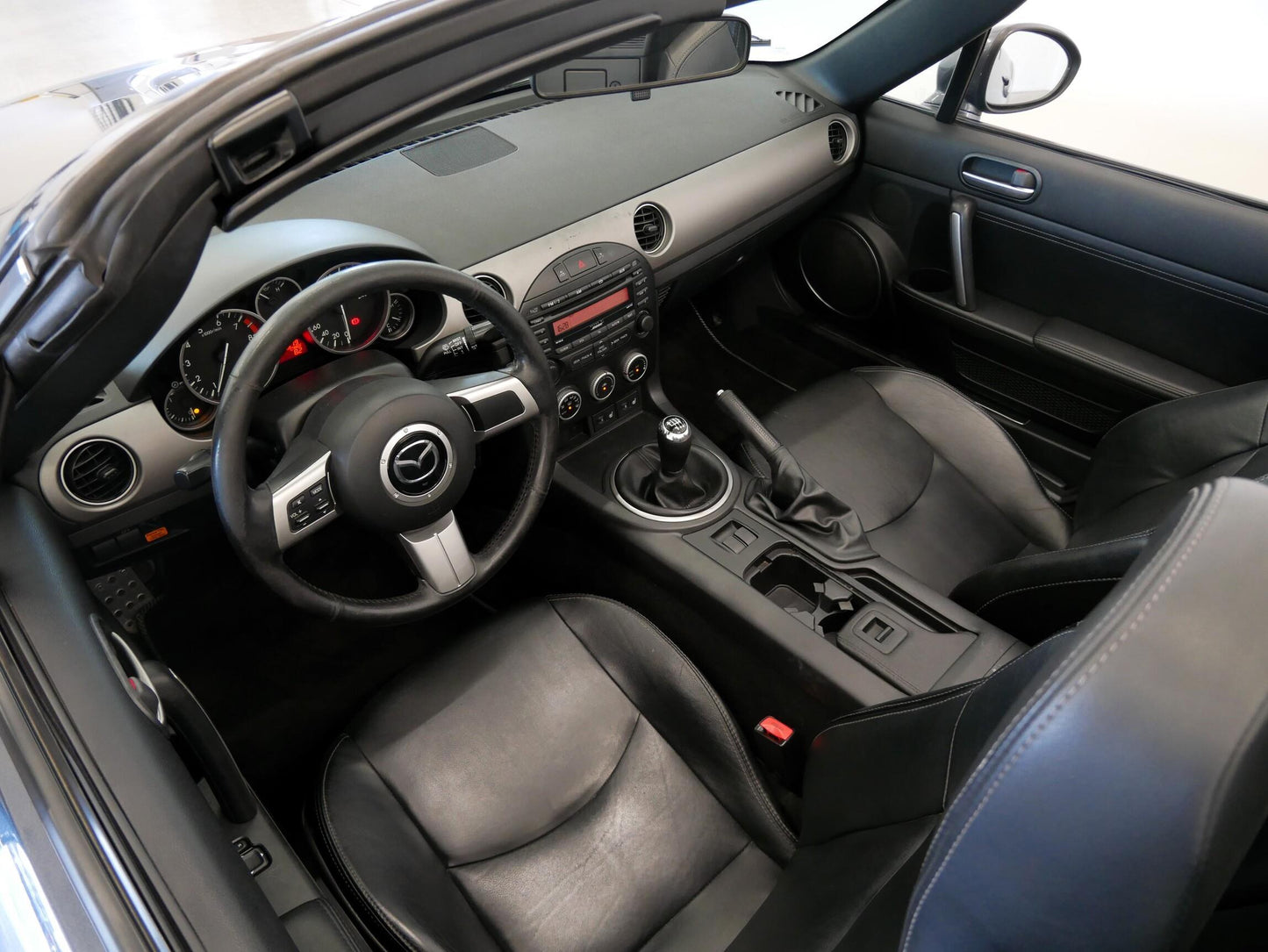 Mazda MX-5 2.0 i 118 kW Revolution