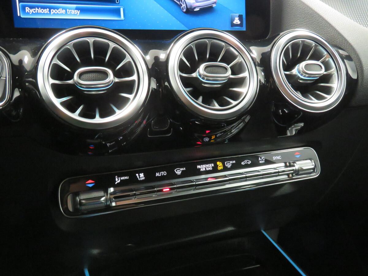 Mercedes-Benz B200 200d 110 kW