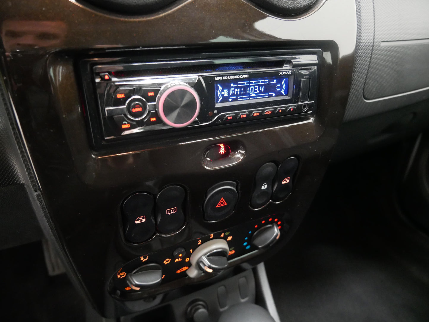 Dacia Duster 1.6i 77 kW Laureate