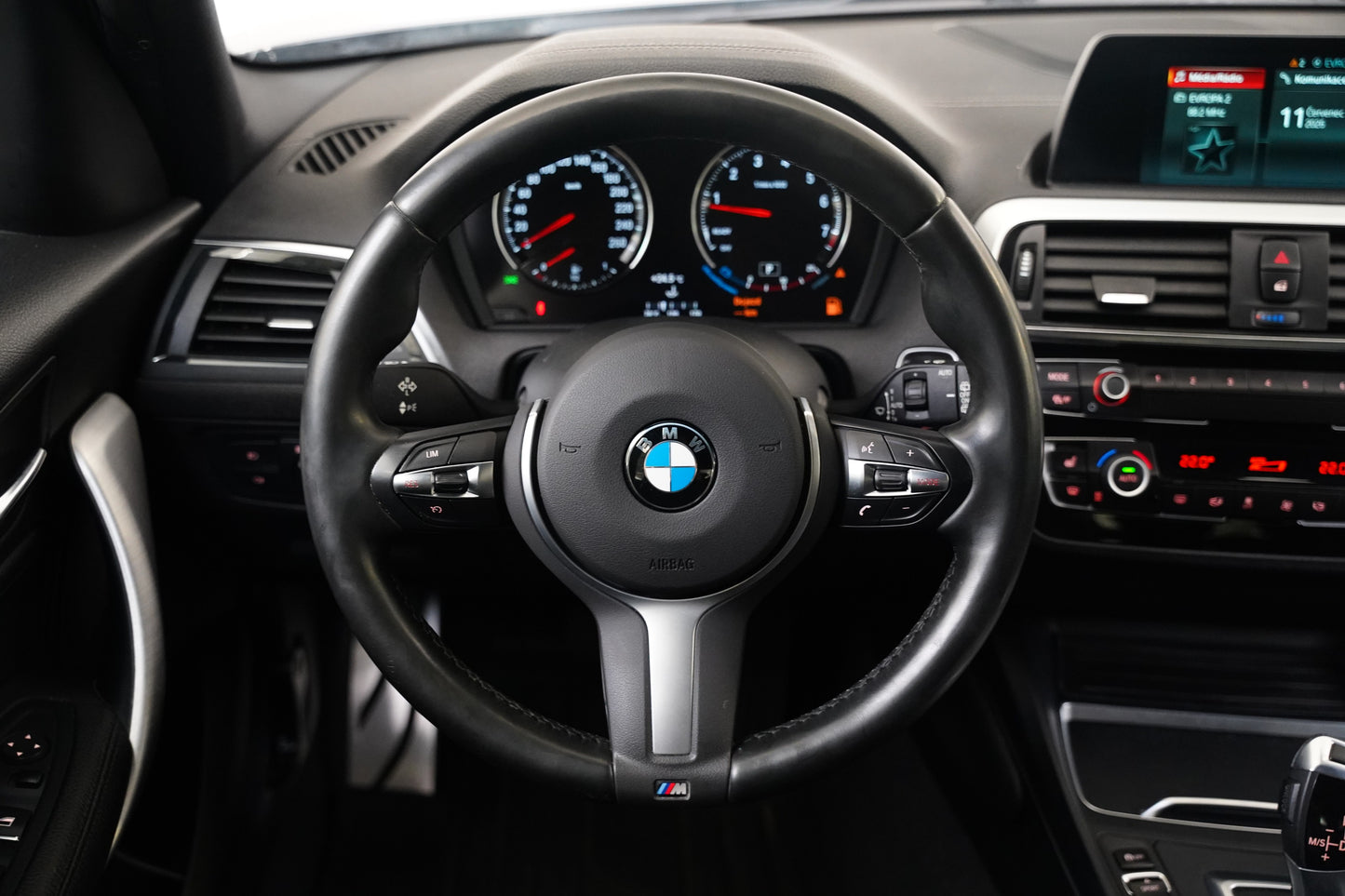 BMW Řada 1 120i 135 kW M Sportpaket