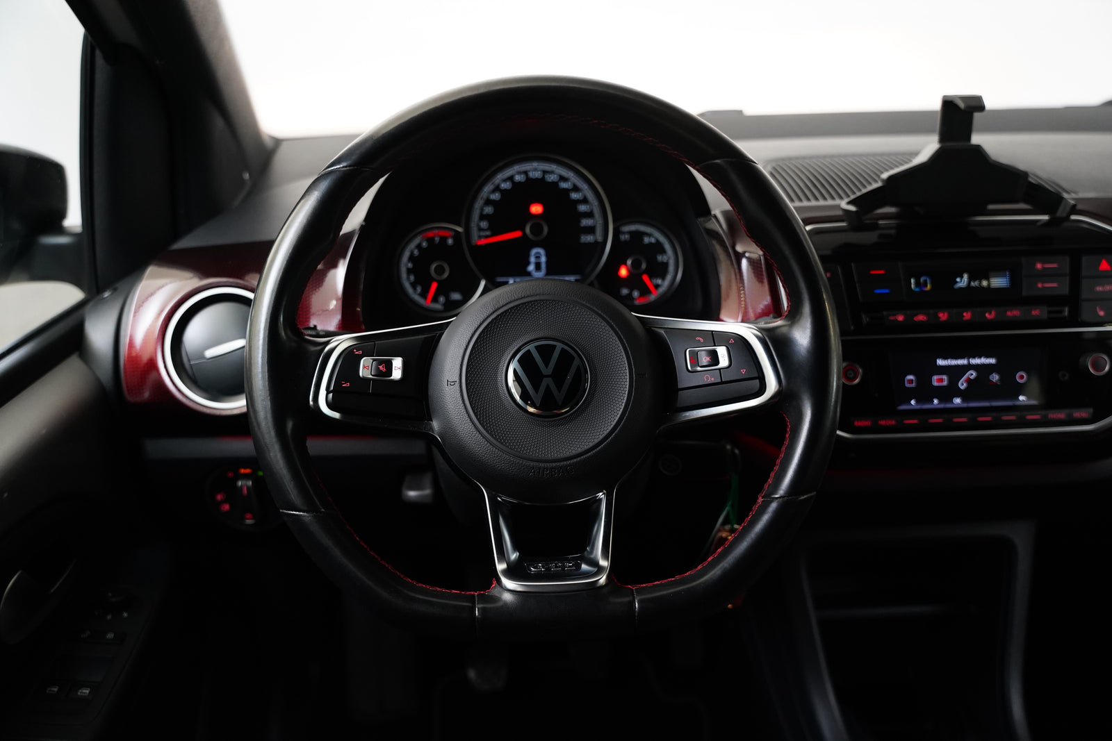 Volkswagen up! 1.0 TSI 85 kW GTI – foto 17