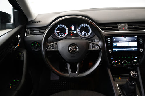 Škoda Octavia 1.6 TDI 85 kW Style – foto 17