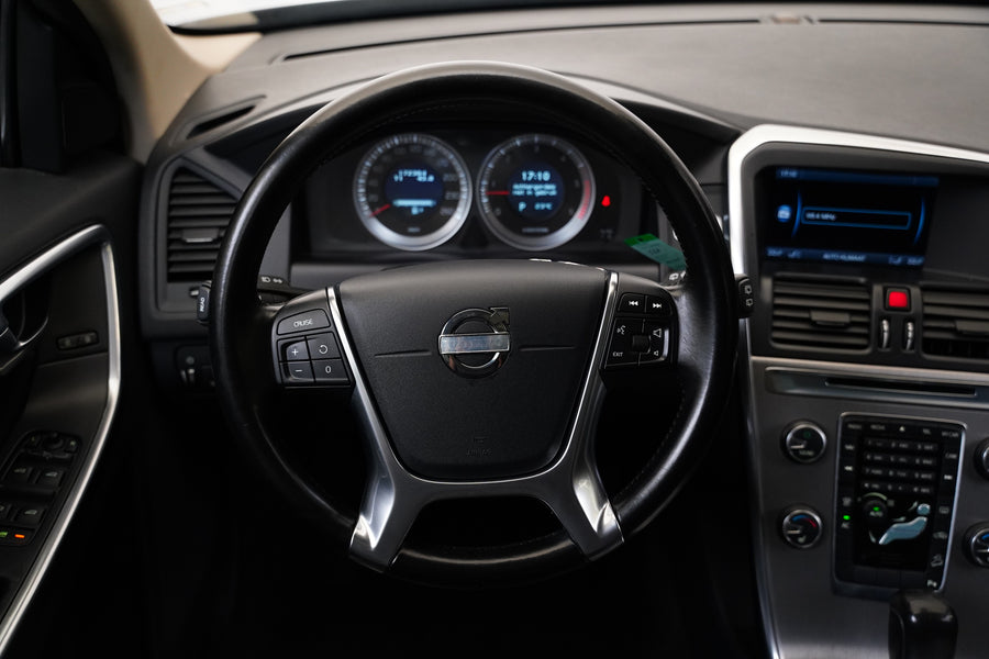 Volvo XC60 2.4 D5 158 kW AWD Summum – foto 17