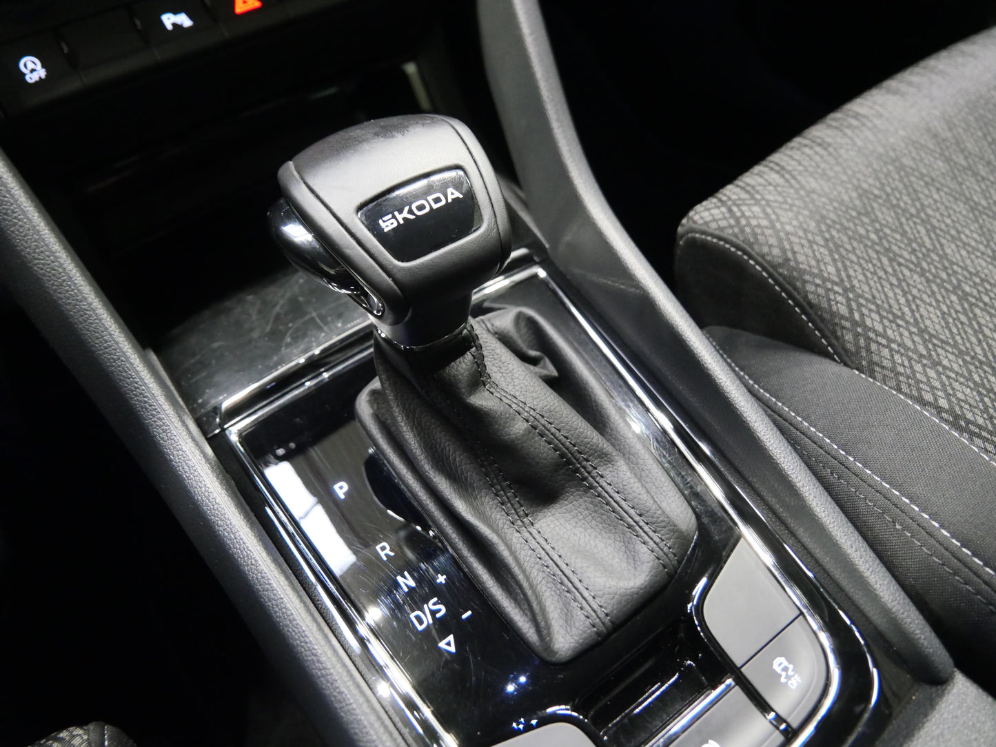 Škoda Karoq 1.5 TSI 110 kW Top Selection