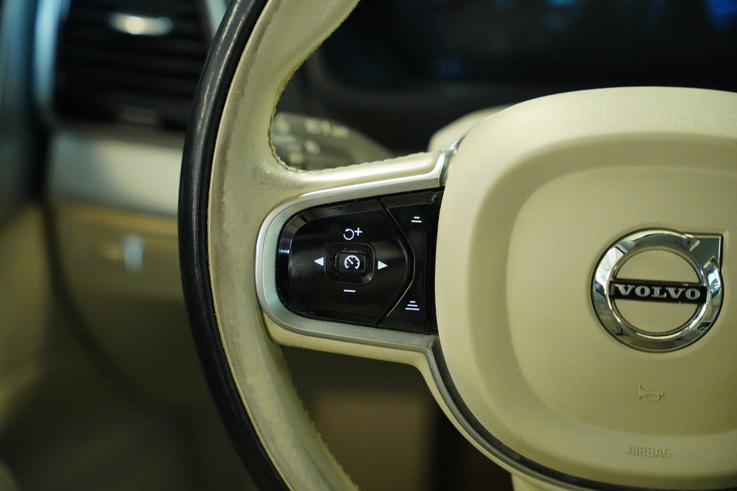 Volvo XC90 2.0D 165 kW