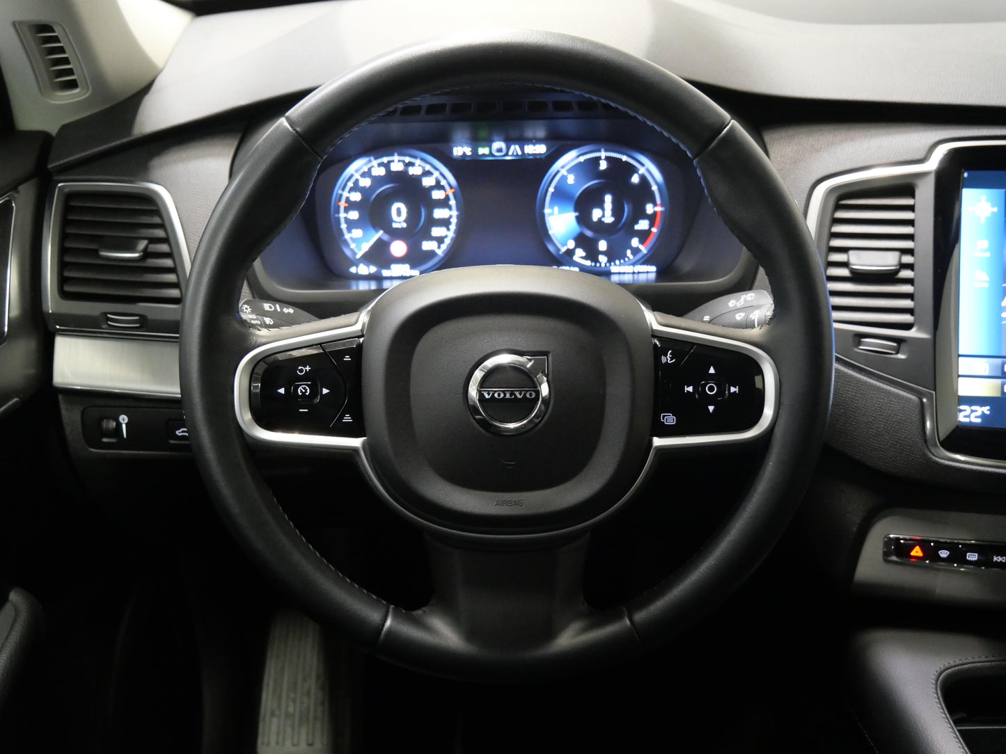 Volvo XC90 2.0 B5 173 kW Momentum Pro