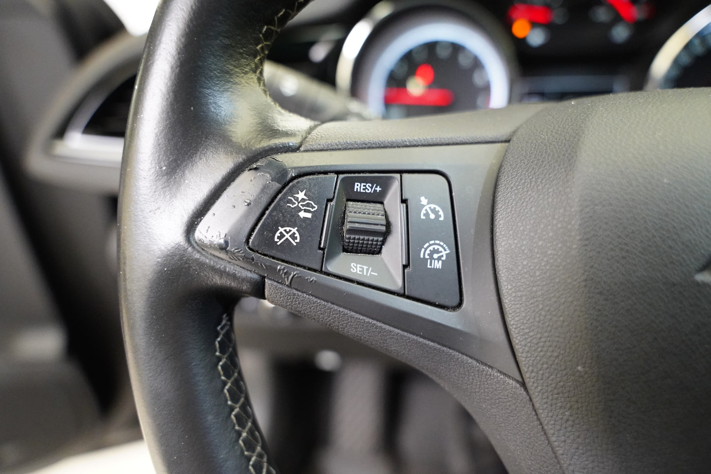 Opel Insignia 1.5 Turbo 121 kW Automatik