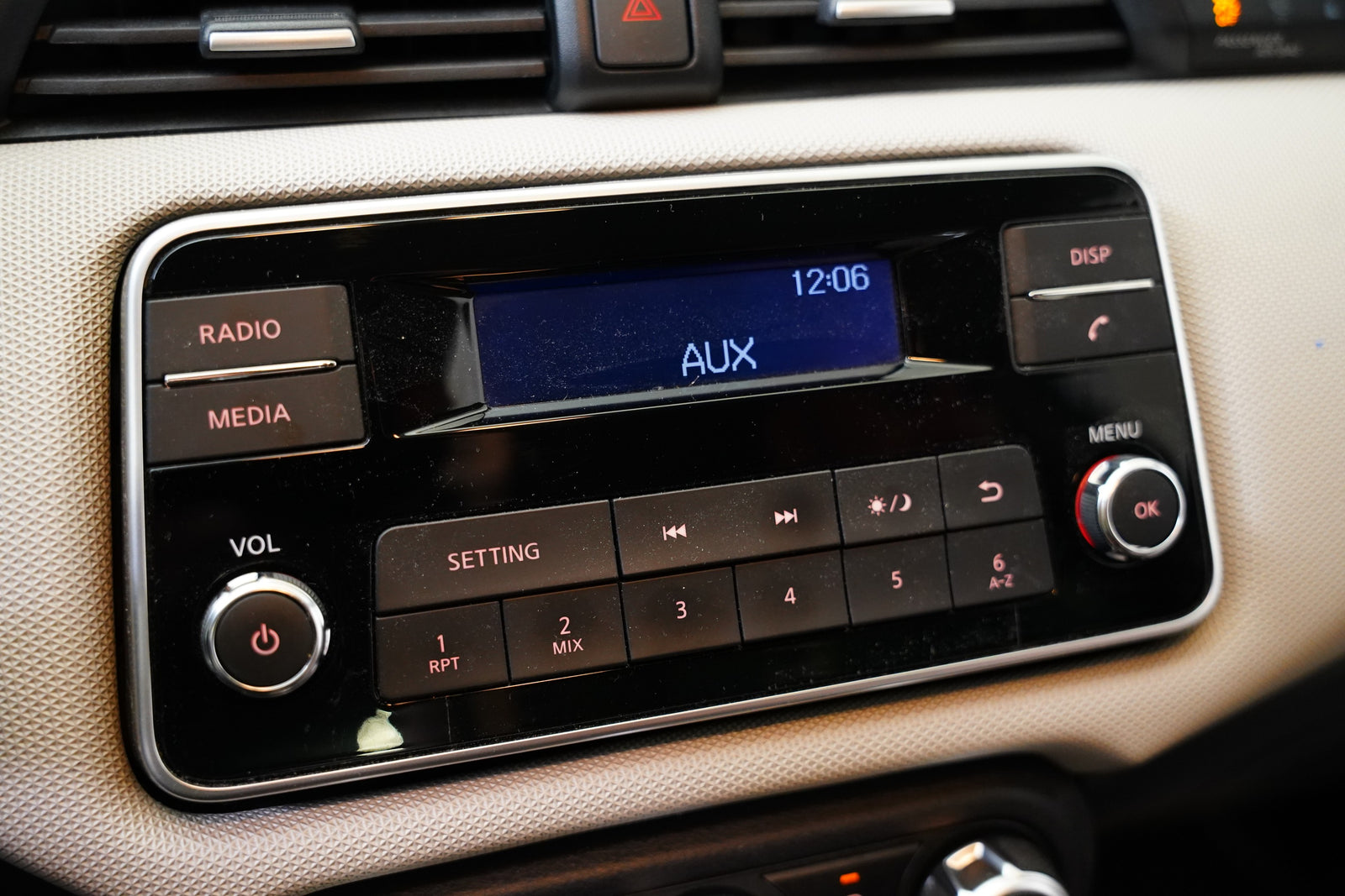 Nissan Micra 1.0 i 52 kW Visia Plus – foto 17