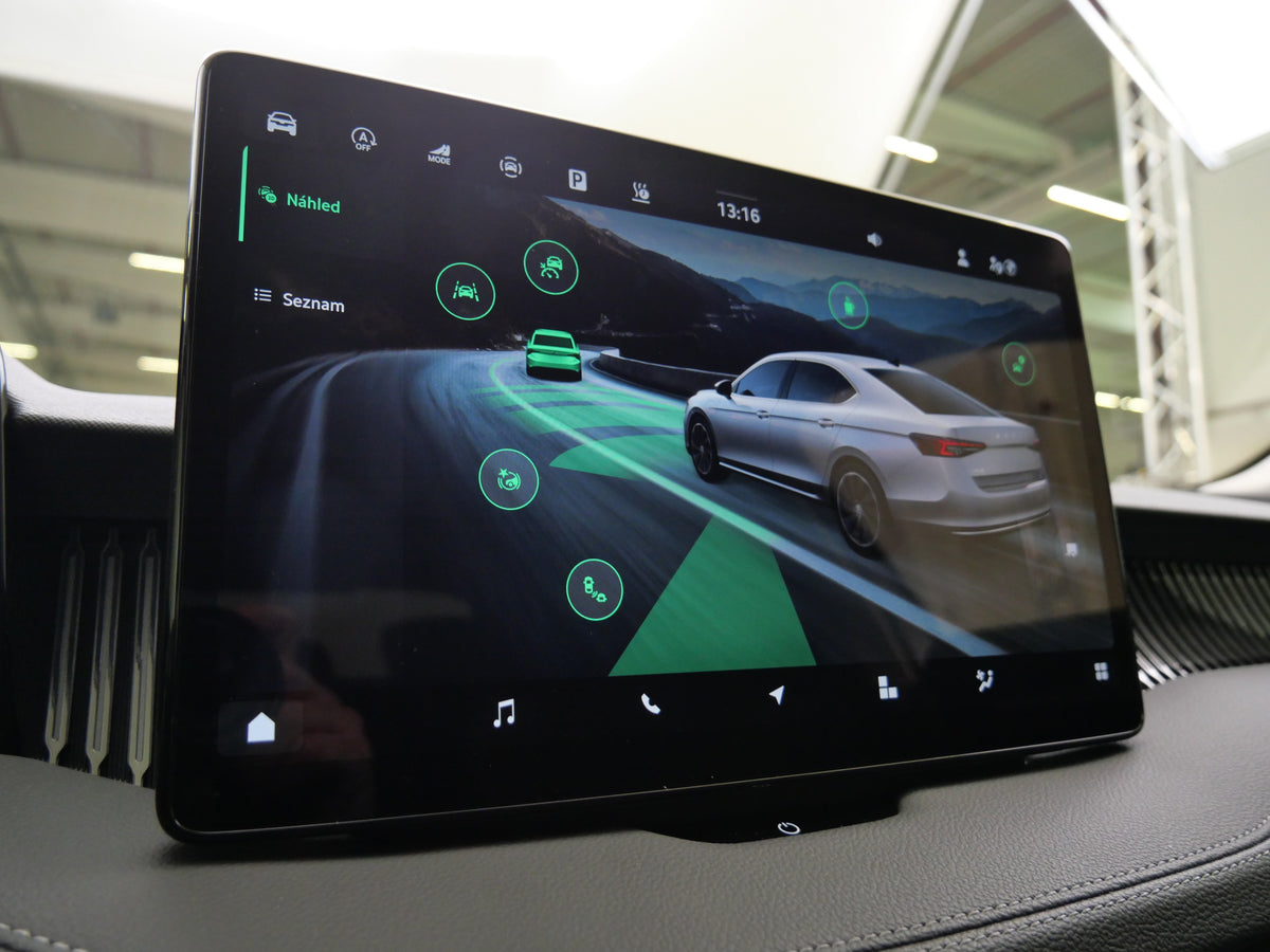 Škoda Superb 2.0 TDI 142 kW DSG 4x4 L&K – foto 17