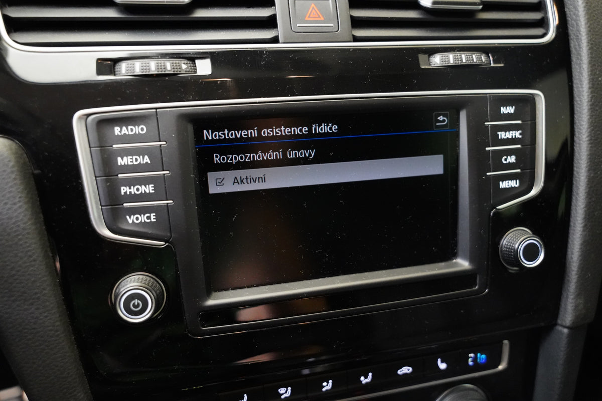 Volkswagen Golf 2.0 TDI 110 kW Allstar – foto 17
