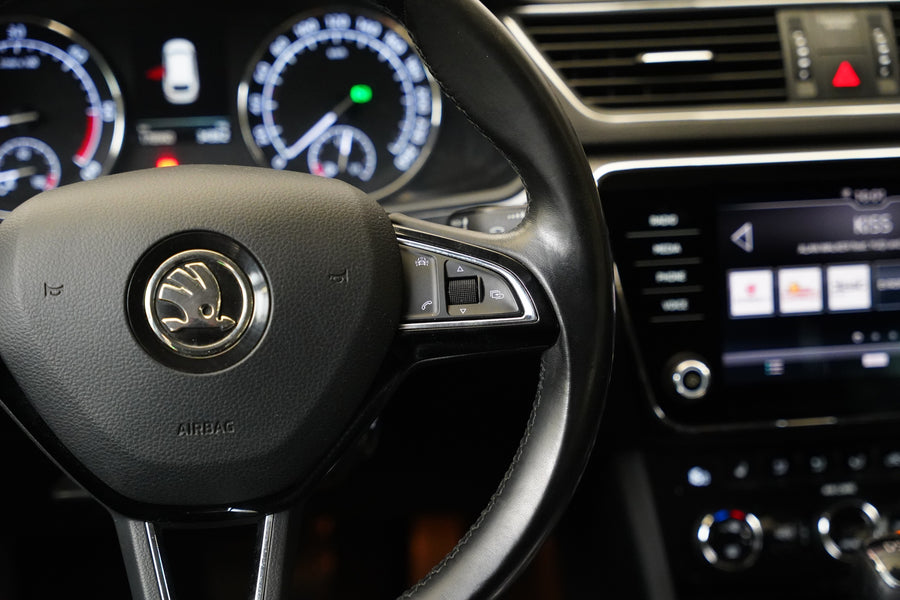 Škoda Superb 2.0 TDI 110 kW Style – foto 17